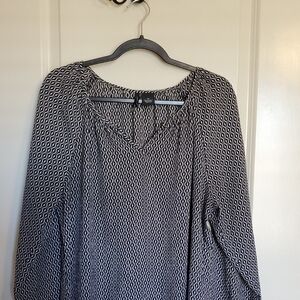 Black and Gray Patterned Blouse